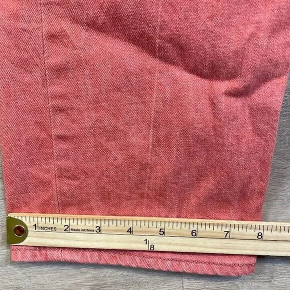 Levis 501 White Oak Cone Denim Jeans

These fit like size 30 waist 32 inseam - Picture 8 of 10